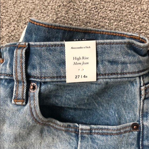 Jeans - Picture 2 of 2